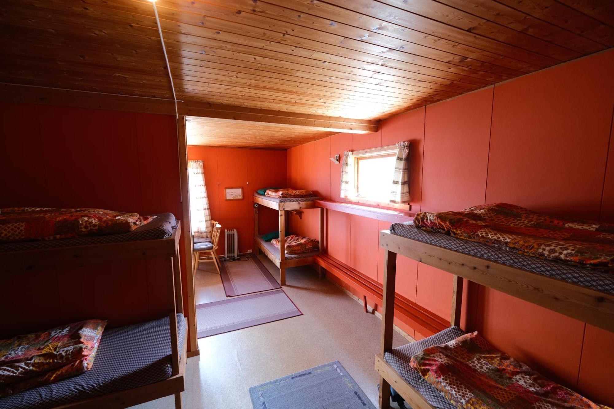 Stamsund Hostel *