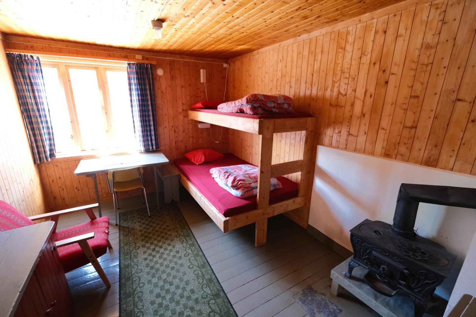 Stamsund Hostel *