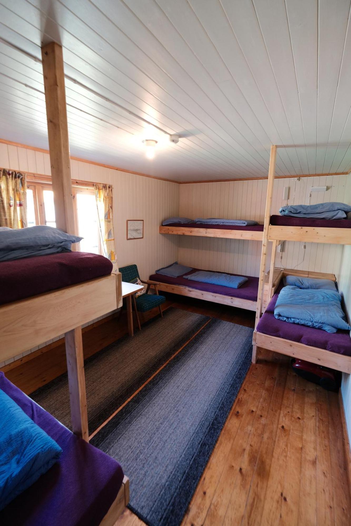 Stamsund Hostel *